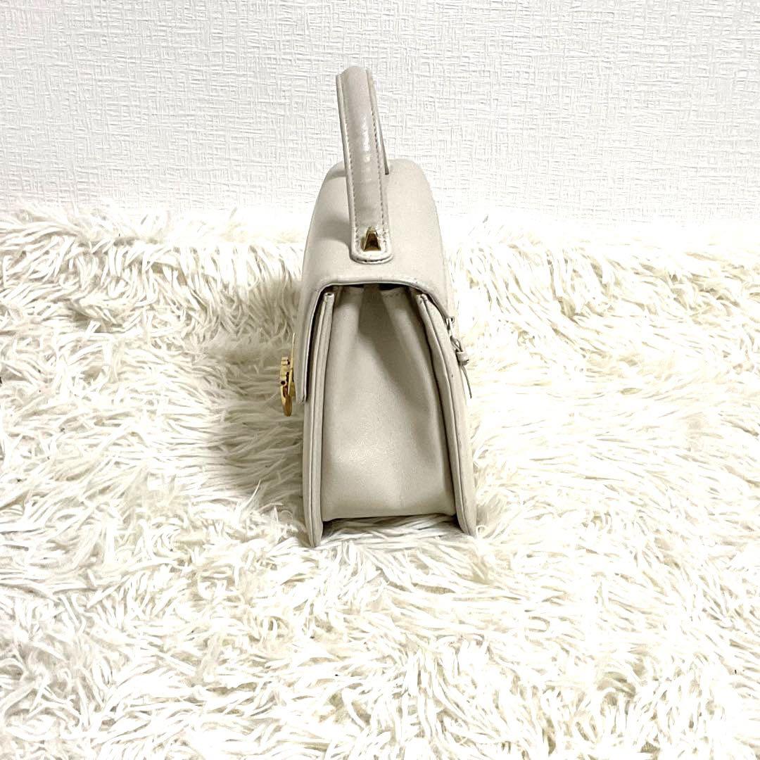 ♯378 HANAE MORI ハンドバッグ レザー クリーム色フォーマル