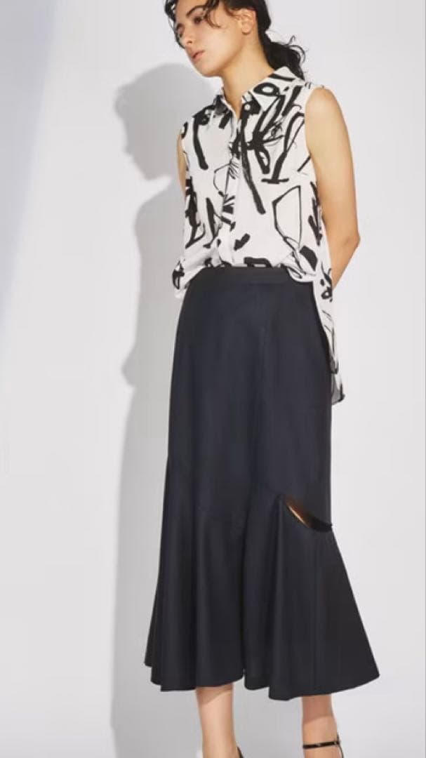 グレースコンチネンタル　ペイントプリントノースリーブシャツ