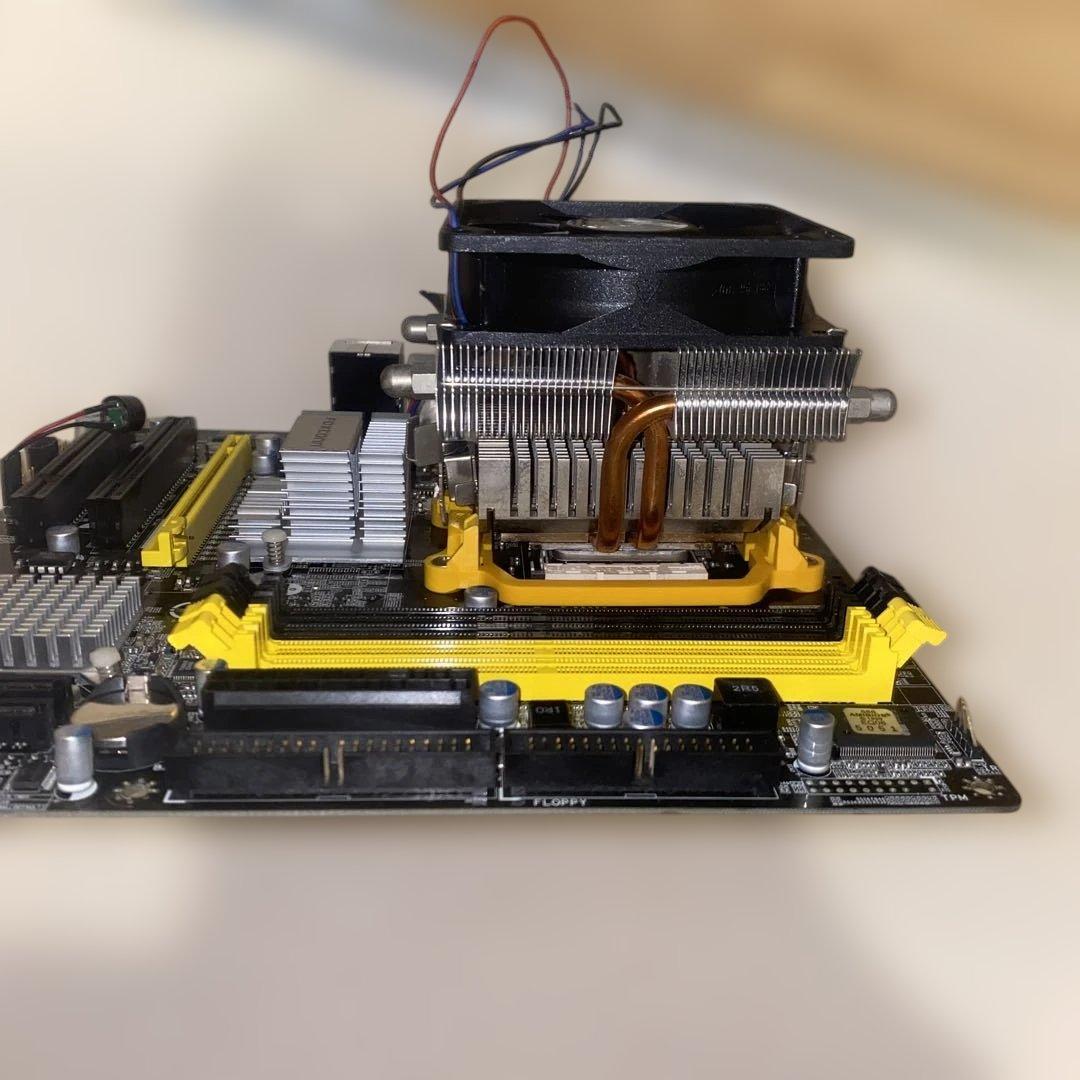 FOXCONN マザーボード + DDR3メモリ4枚セット