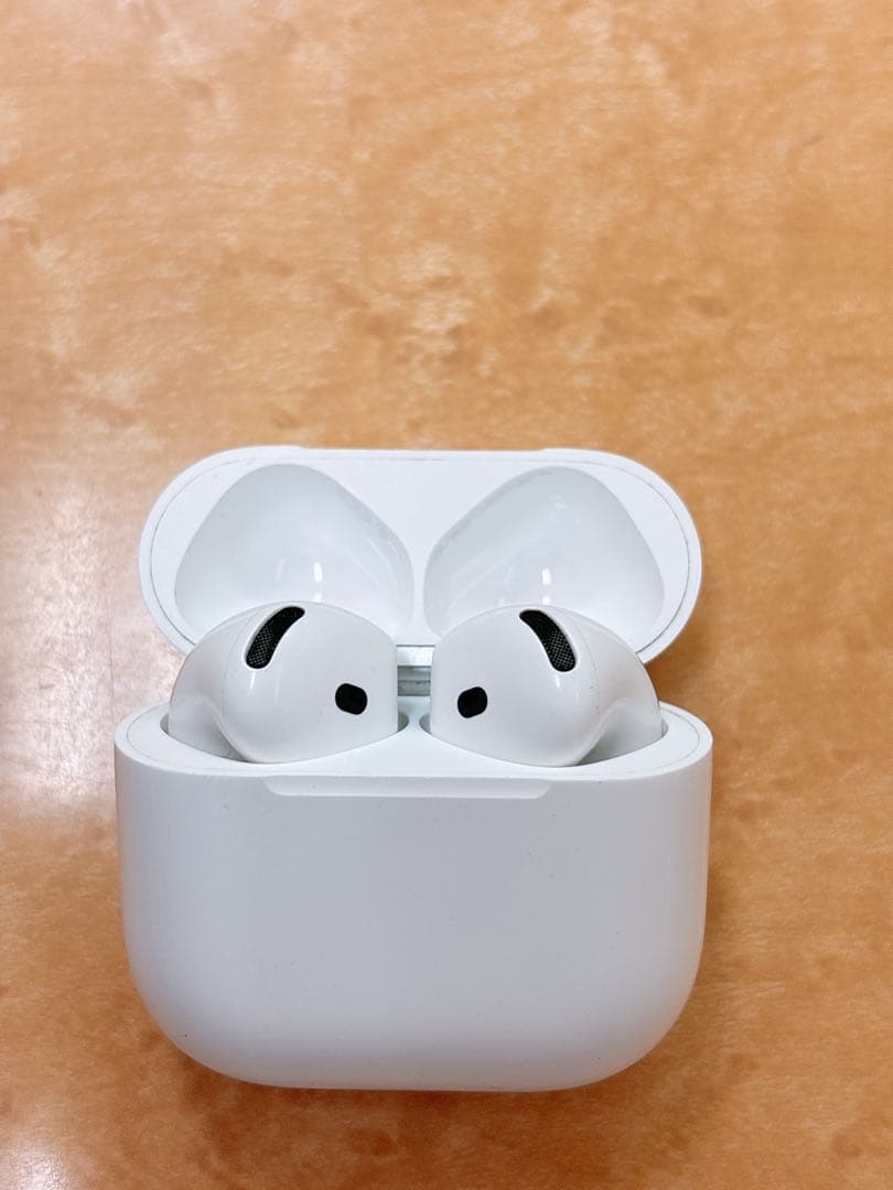 店舗 Apple AirPods4 ワイヤレスイヤホン