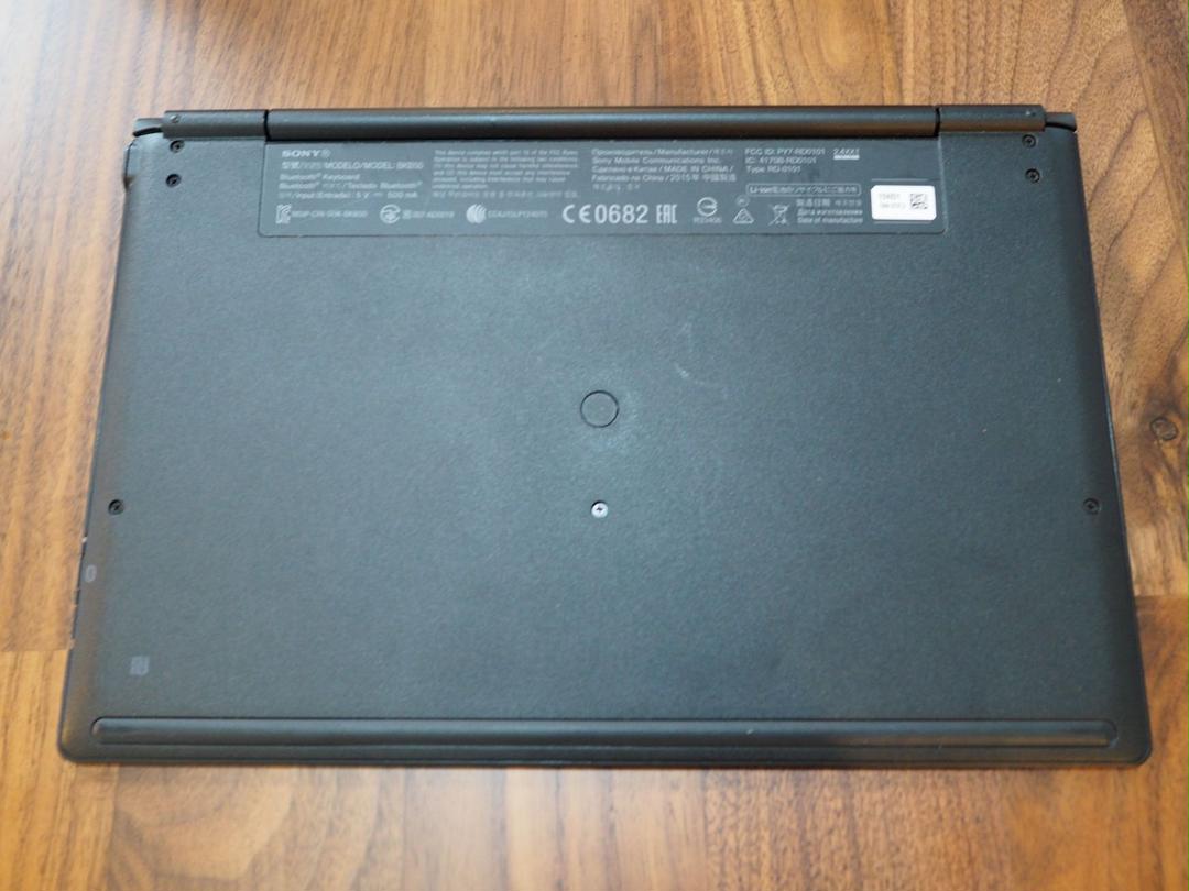 XPERIA Z4 Tablet キーボード BKB50JP/B