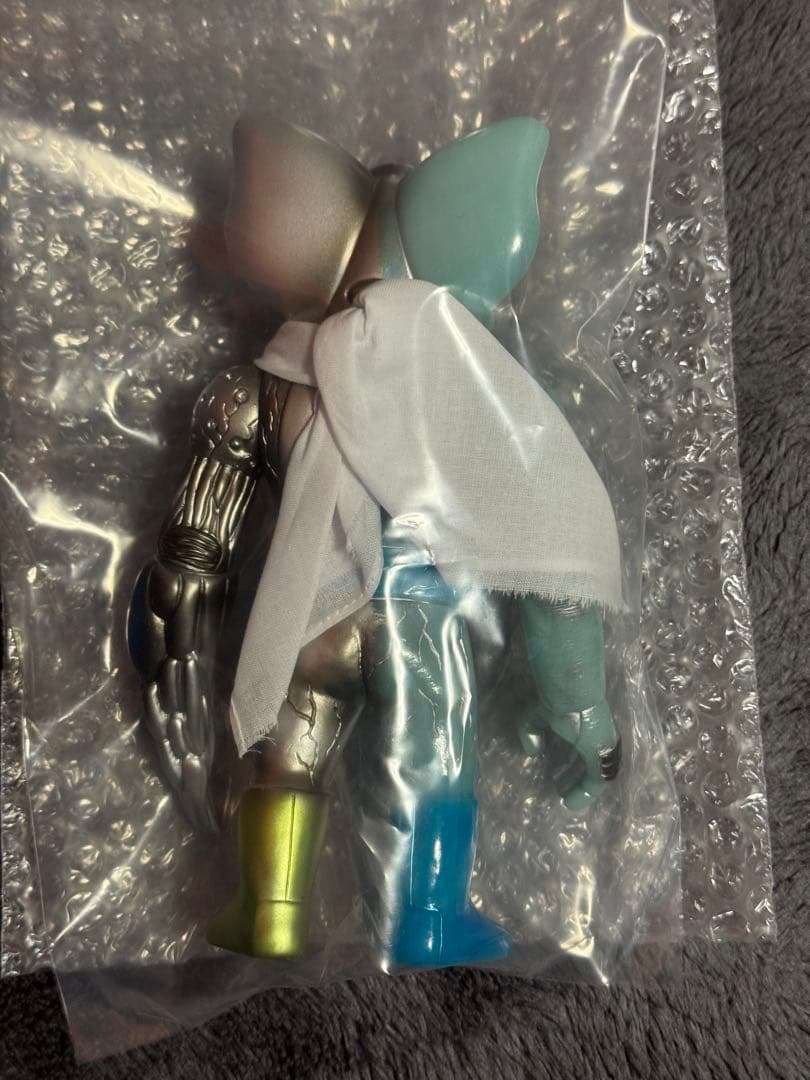 最新作 蓄光 NEO ONE エレマックス ソフビ 真頭玩具 リアルヘッド