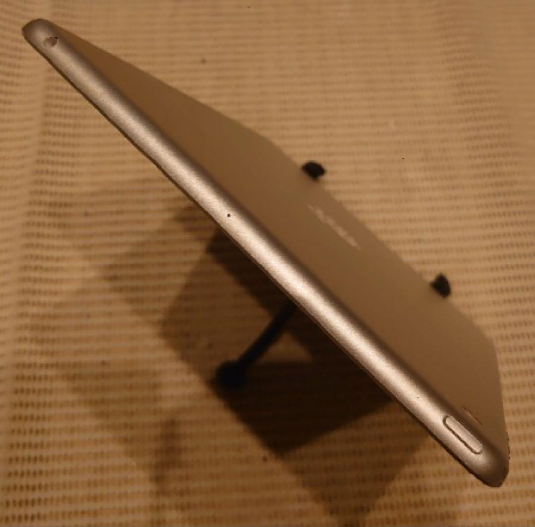 PMF3N 完動品液晶無傷iPad第7世代(A2197)本体32GB送料込 タブレット PMF3N 完動品液晶無傷iPad第7世代(A2197)本体32GB送料込 タブレット
