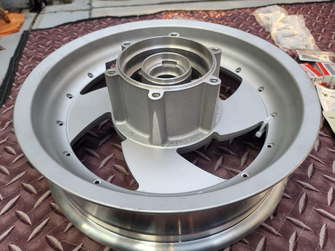 ワイズギア マジェスティ250 5GM/5SJ SG03J 13インチ ホイール