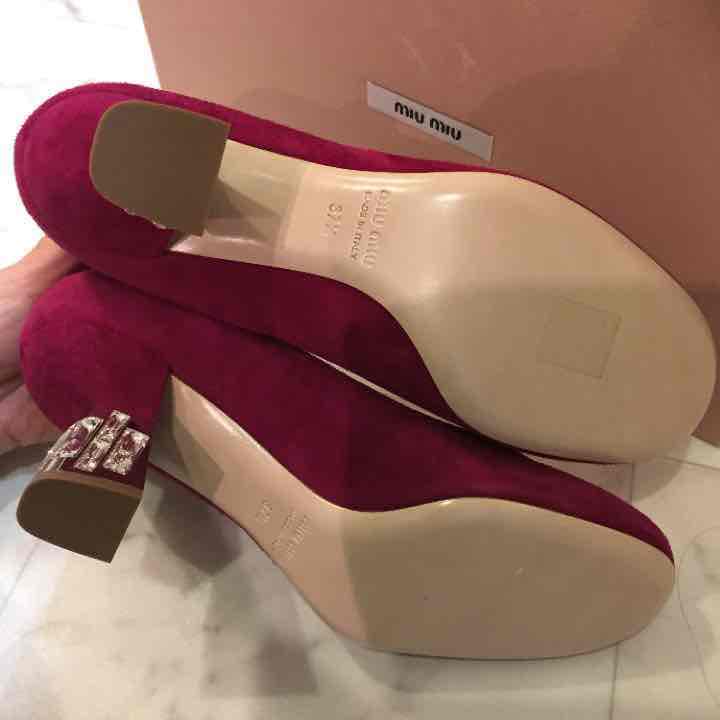 miumiu新品37.5