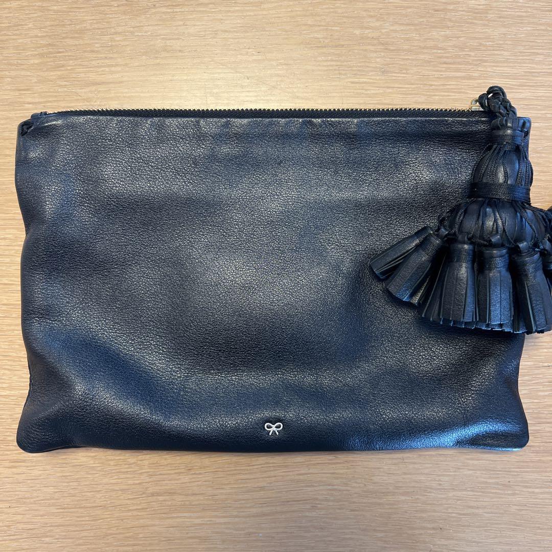 ANYA HINDMARCH タッセルクラッチ