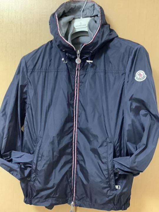 モンクレール ピーナッツ ナイロンコート ブルー MONCLER (モンクレール) ナイロン バックロゴ フルジップ