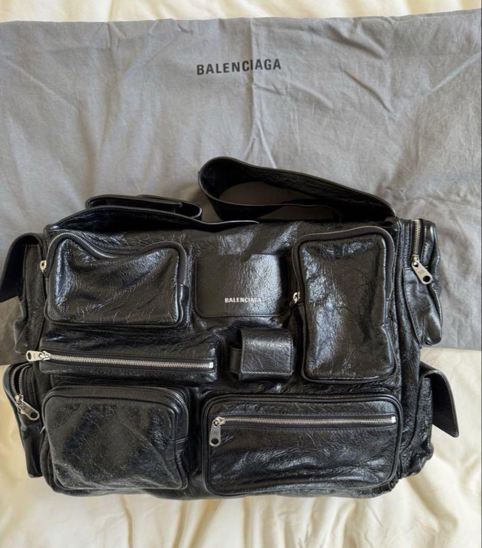 [BALENCIAGA] Superbusy Small スリングバッグ ☆送料込☆ 早い者勝ち】BALENCIAGA Superbusy ラージスリングバッグ - メルカリ