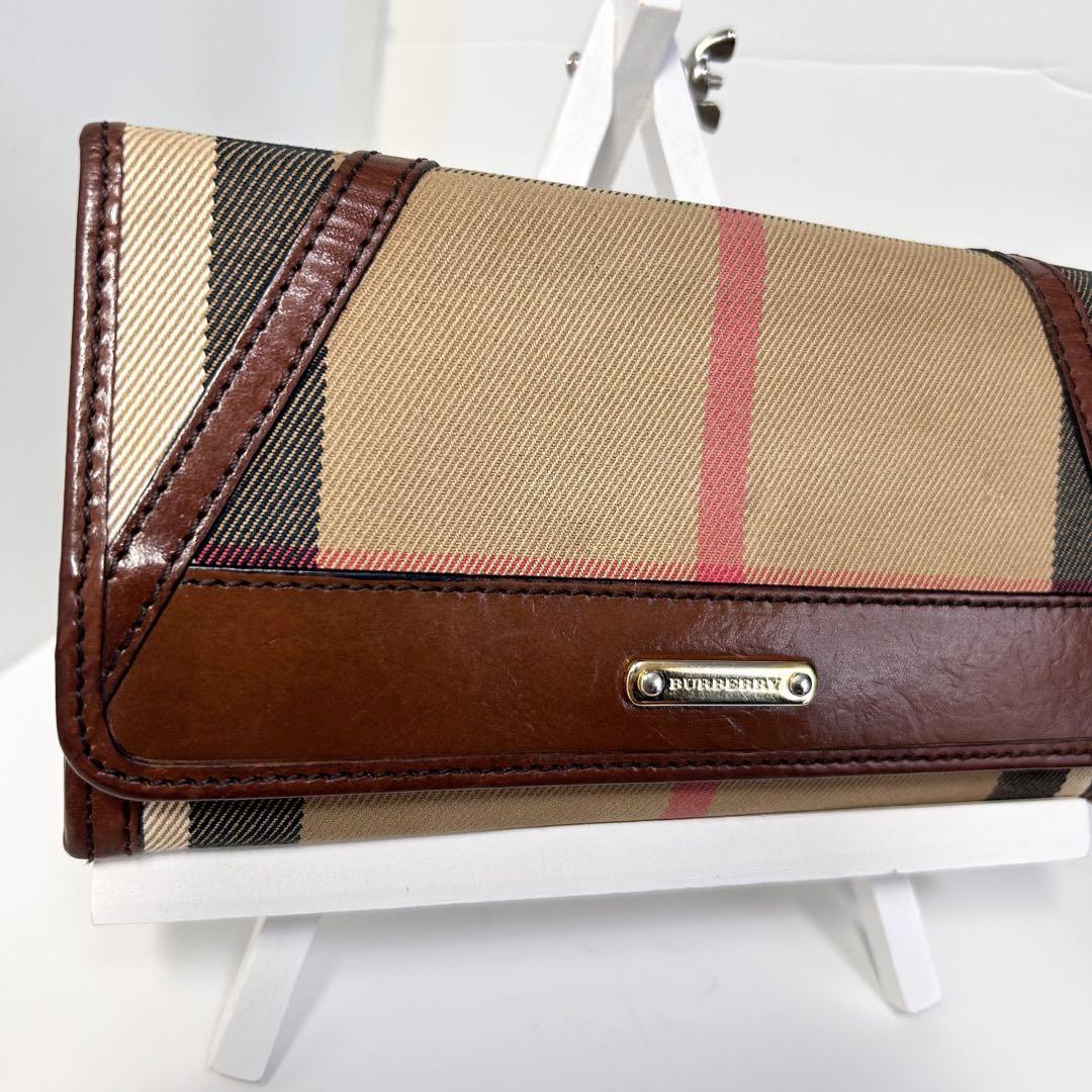 BURBERRY バーバリー　二つ折り長財布