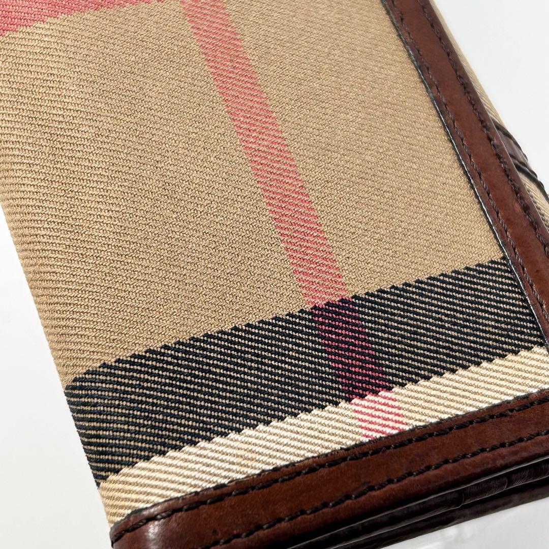 BURBERRY バーバリー　二つ折り長財布