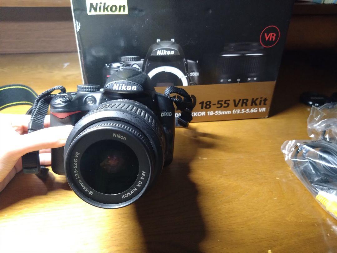 Nikon　ニコン　デジタル一眼レフカメラ　D5000 付属品あり