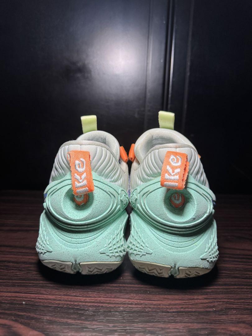 NIKE COMIC UNITY バッシュ