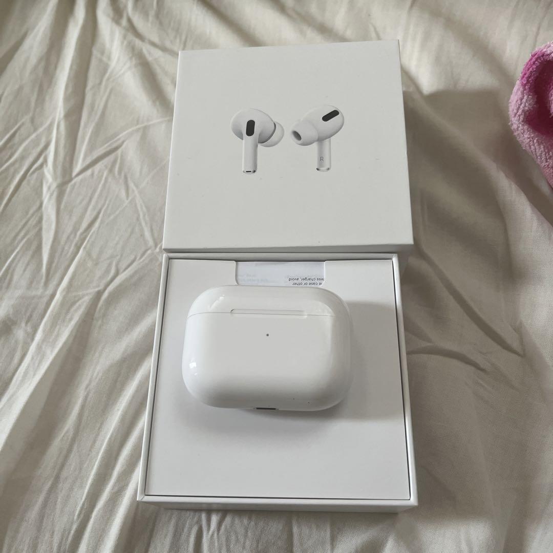 Air Pods Pro 第一世代 AirPods Pro 1 with Wireless Charging Case - Tech Specs