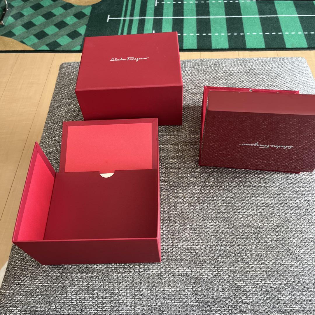 Salvatore Ferragamo 純正品 時計ケース #フェラガモファッシ