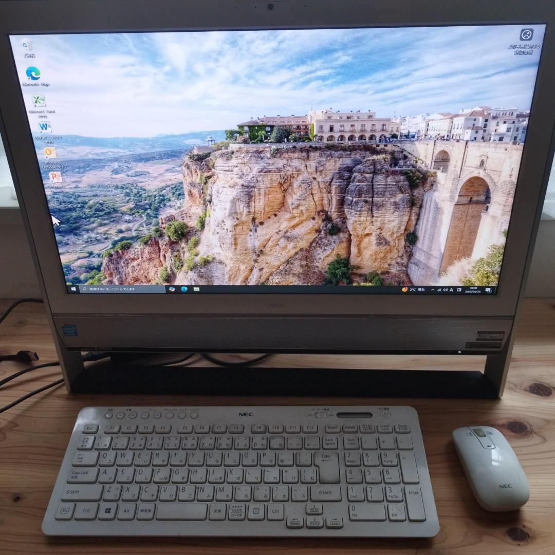 液晶一体型PC　Windows＋Office+新品SSD 美品