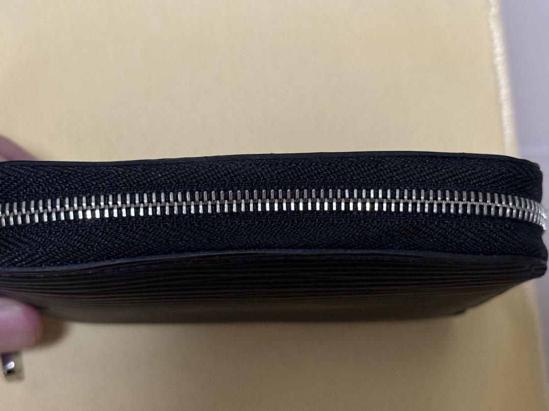 ヴィトン LOUIS VUITTON ジッピー・コイン パース エピ ブラック