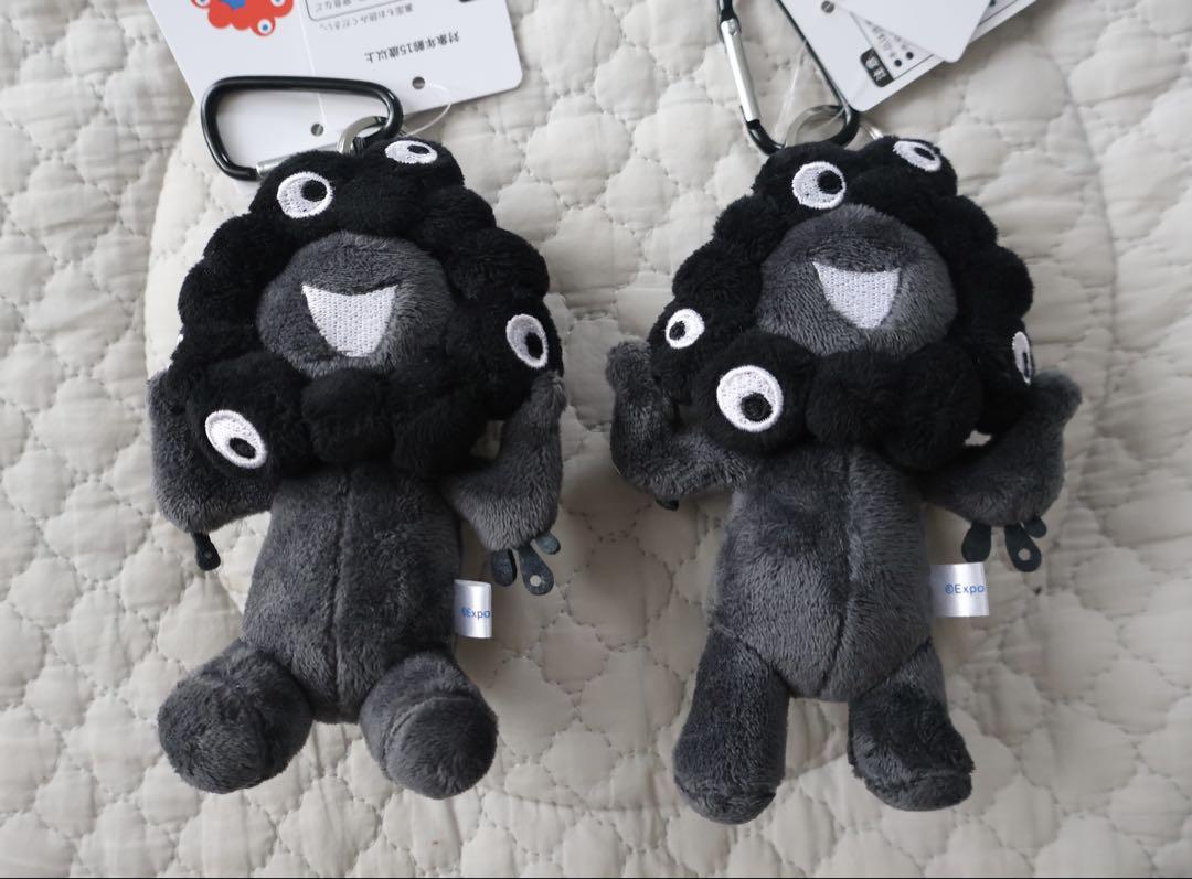 新品タグ付き　黒ミャクミャク　立ち&座り　セット
