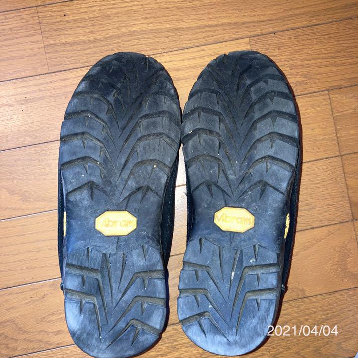 靴　カスタムカット　FACTOTUM 黒　27cmぐらい　ビブラムソール