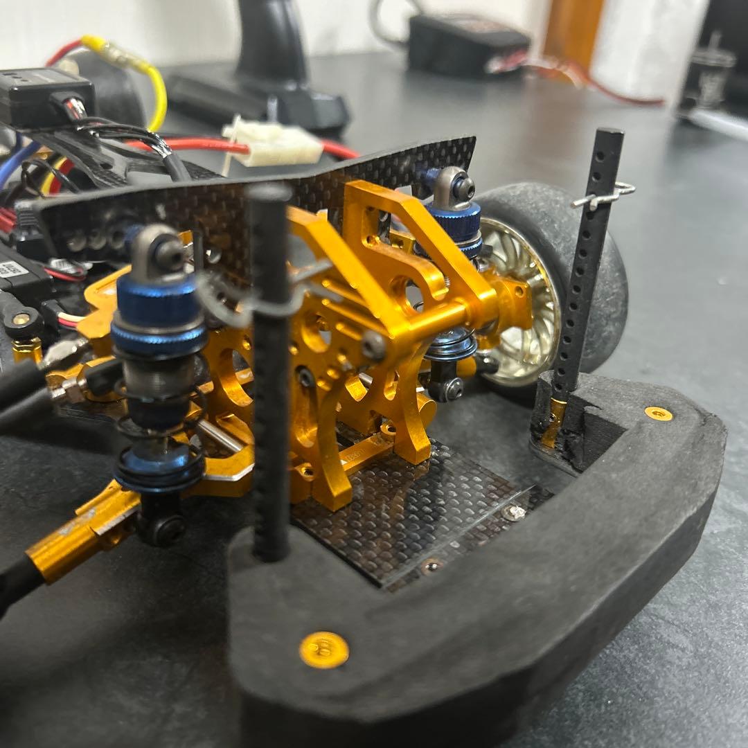 ラジドリ TA-05 VDF ゴールド 魔改造シャーシ 2駆 RWD化 - メルカリ