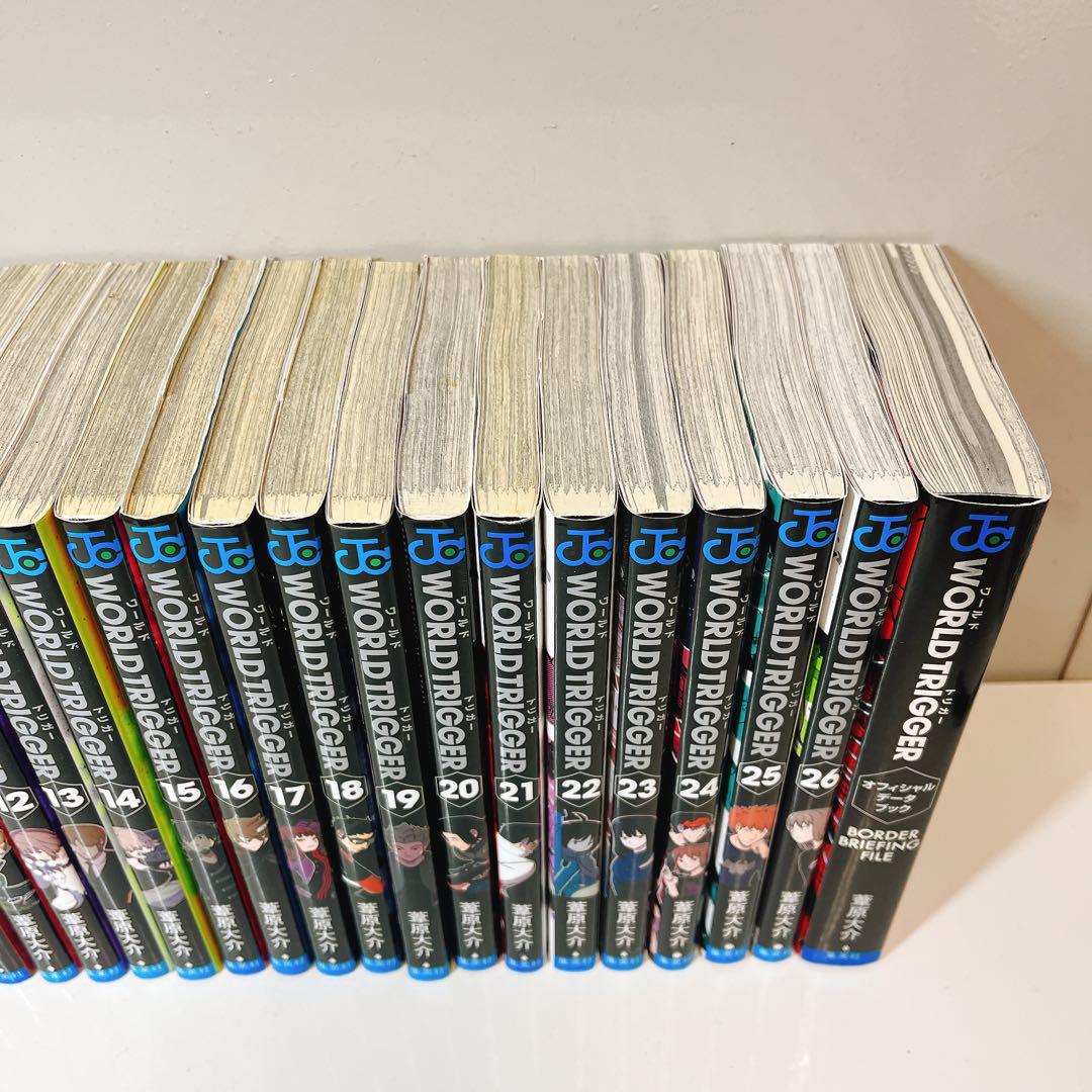 ワールドトリガー 1-26巻+オフィシャルデータブック セット