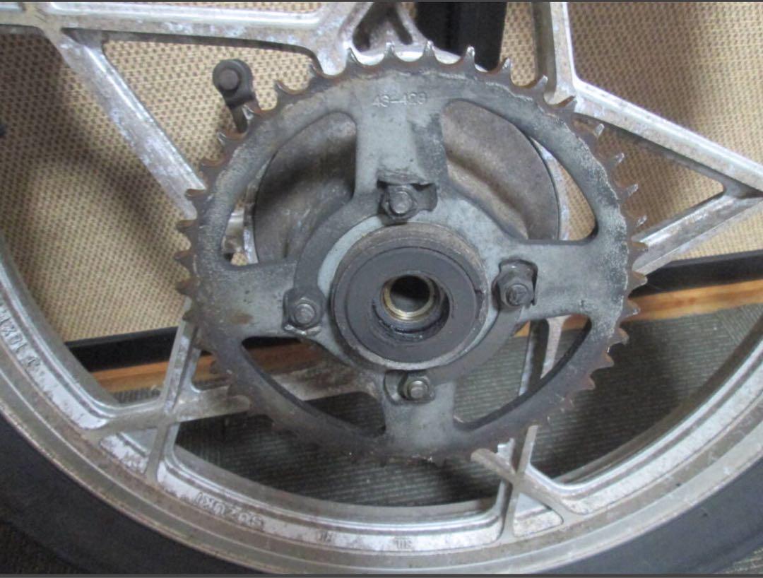 gs125 リアホイール