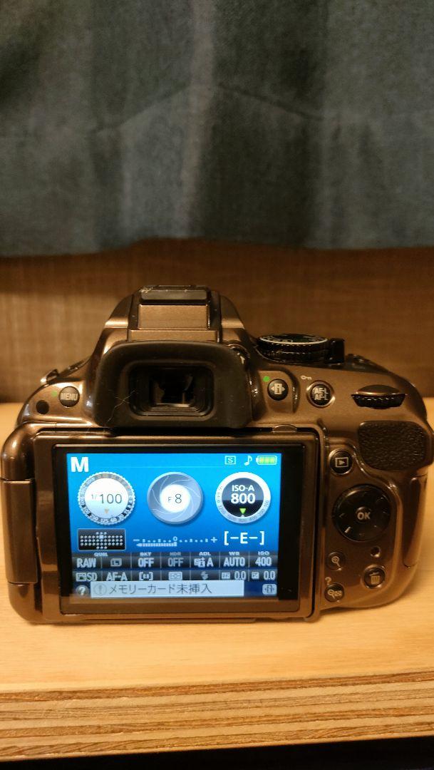 Nikon D5200 バッテリー&レンズ付き