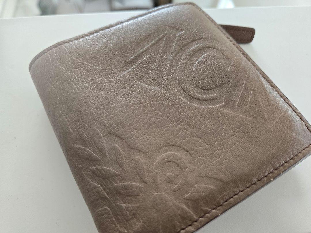 MCM 折り財布　本革　財布　エムシーエム