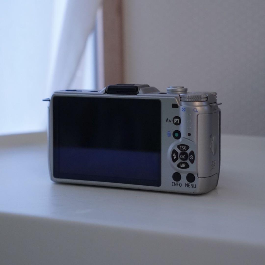 PENTAX Q7 ズームレンズ付き