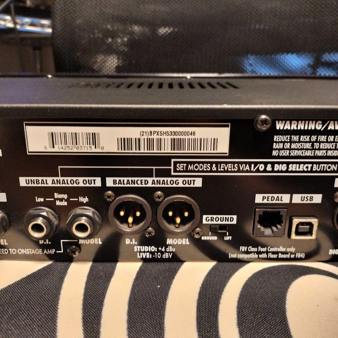 ベース LINE6 BASS POD XT LIVE AMP SIMLATOR