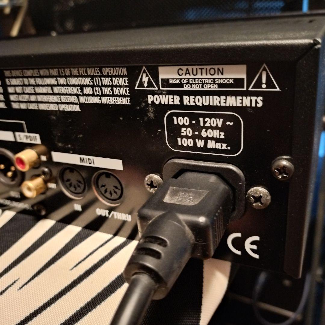ベース LINE6 BASS POD XT LIVE AMP SIMLATOR