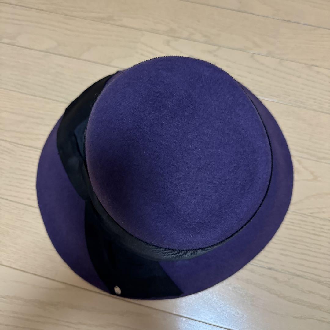 新しい到着 ウールハット 紫色 黒リボン付き メルカリ - 帽子