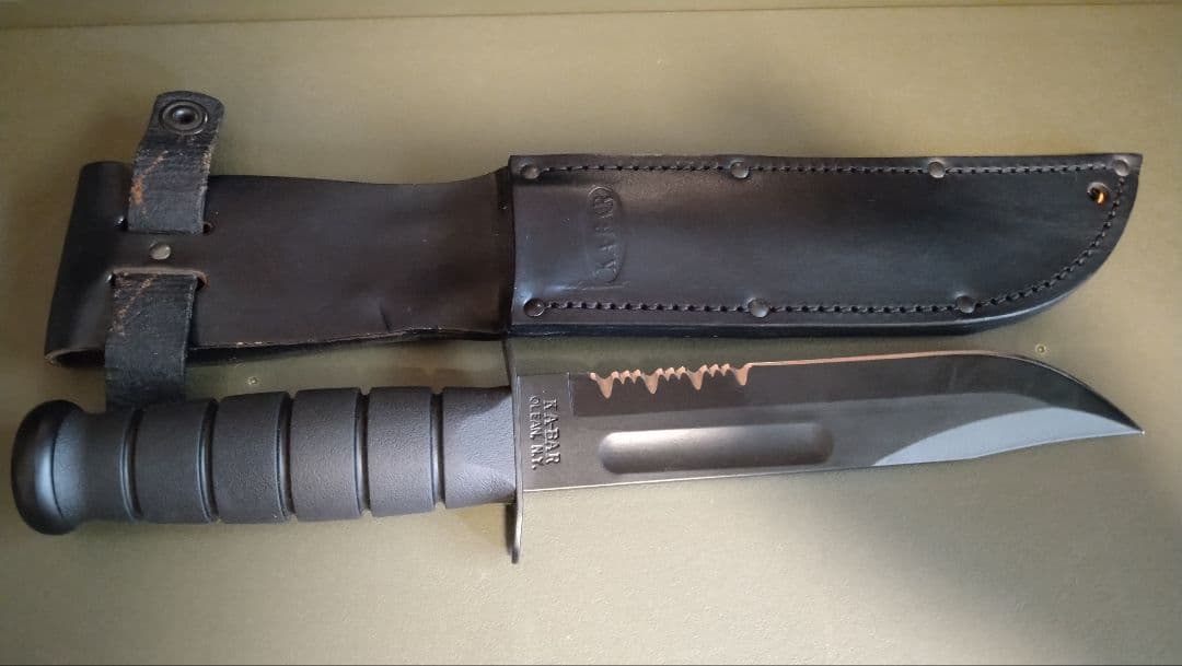 Ka-bar（ケーバー） USMC サバイバルナイフ