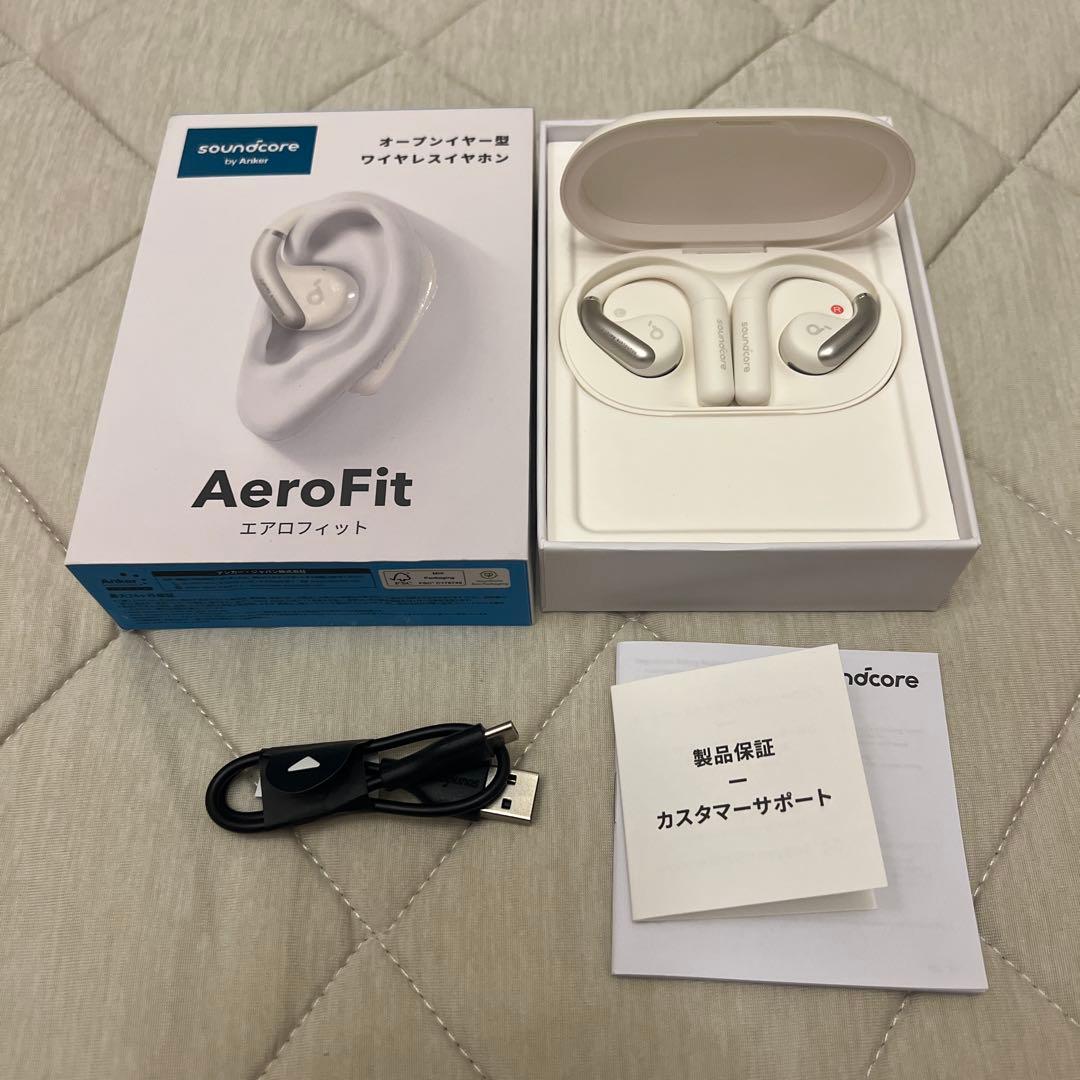 soundcore AeroFit ワイヤレスイヤホン（ホワイト）