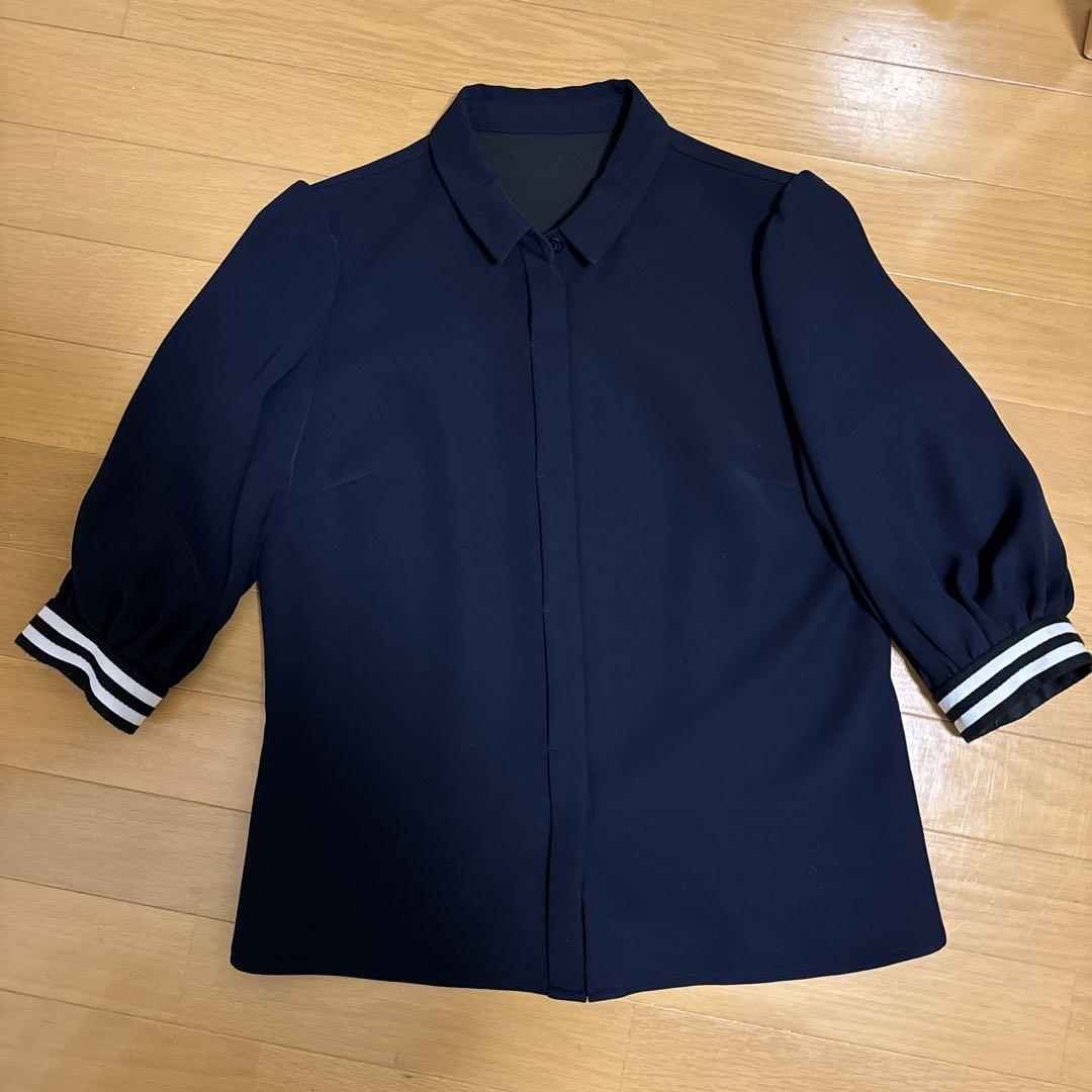 ネイビーボーダーズ アットバルコニーBALLOON SHIRT  紺　36