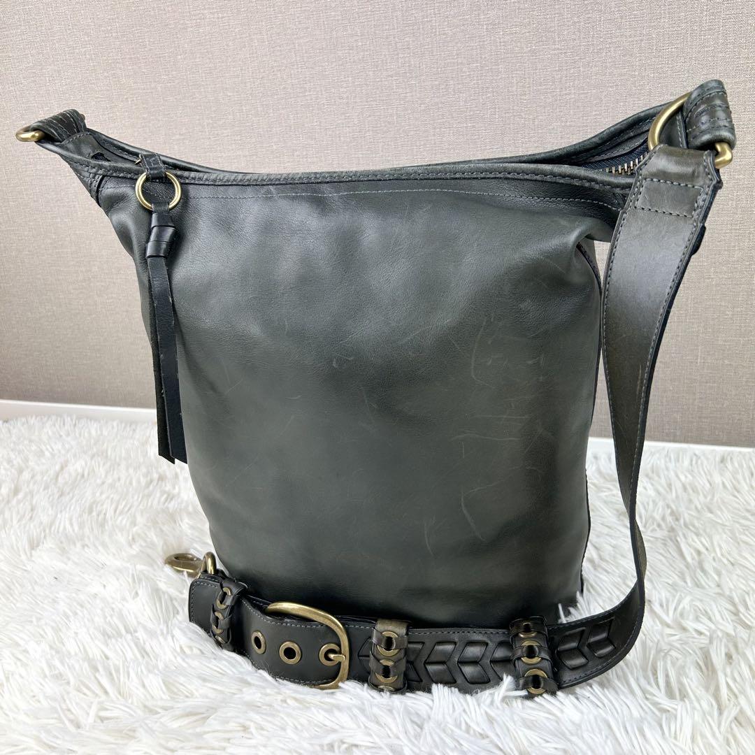 希少色✨ COACH オールドコーチ ショルダーバッグ ヴィンテージ 希少色✨ COACH オールドコーチ ショルダーバッグ ヴィンテージ