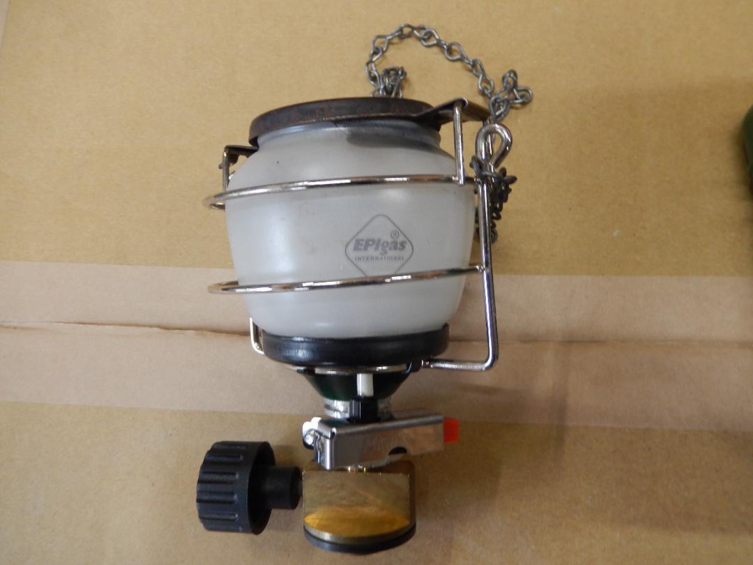 【中古】EPIマイクロガスランタンとsnow peakランタンのセット