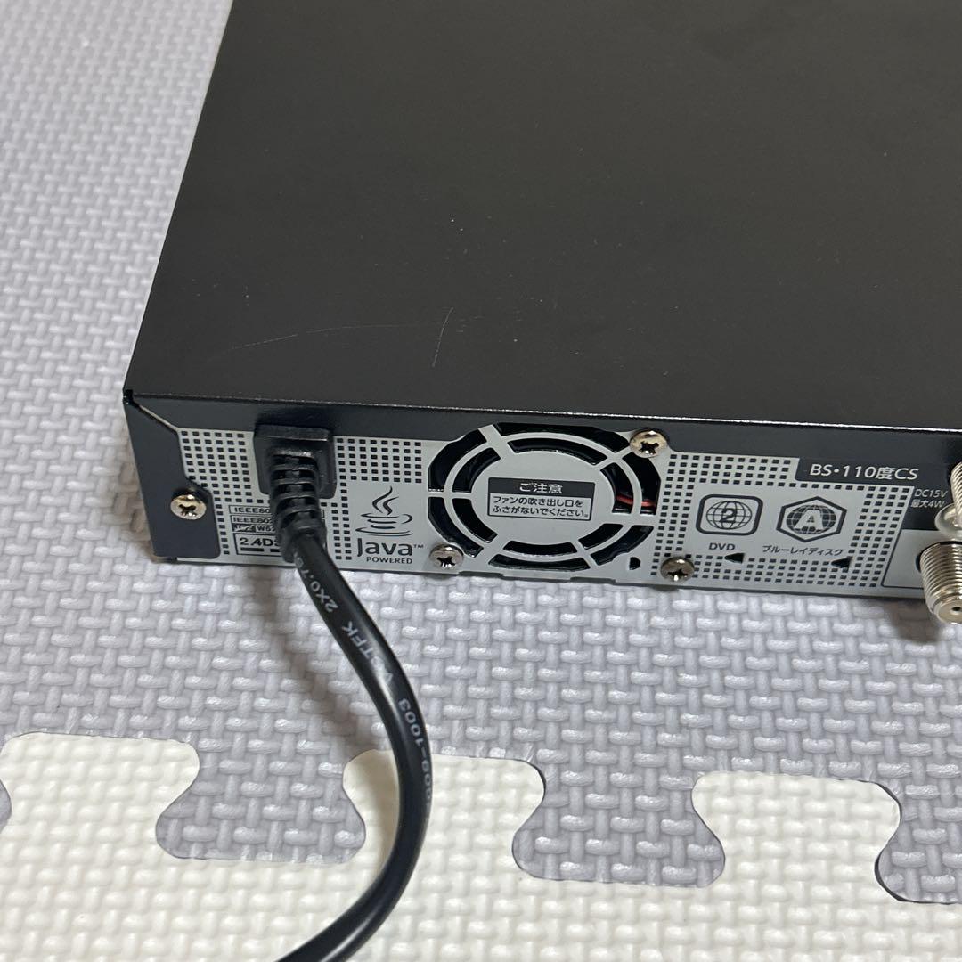美品TOSHIBA DBR-T101 2022年製Blu-rayレコーダー
