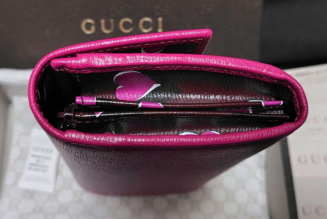 『未使用』　GUCCI　グッチ　ラブリー　ハート　長財布　財布　レディース