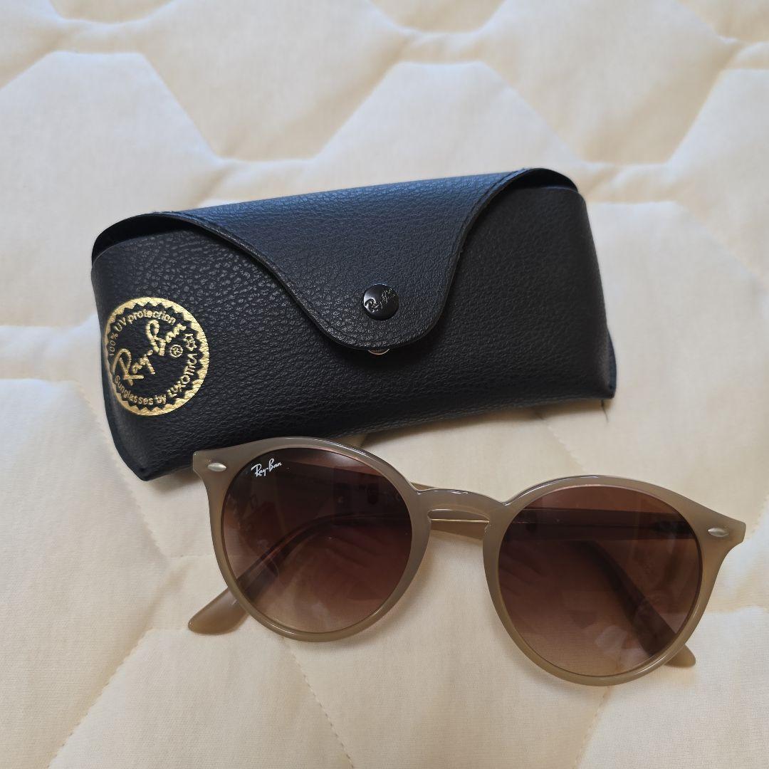 Ray-Ban ベージュ サングラス