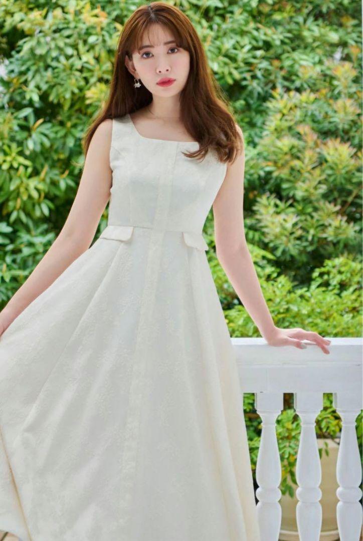 herlipto Classic Floral Jacquard Dress