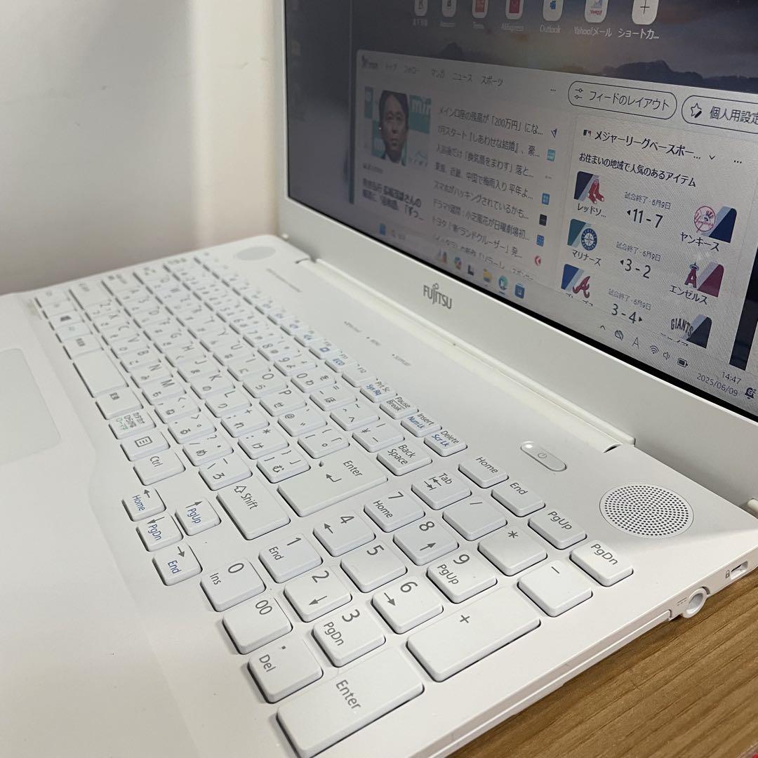 設定済ホワイトi7/SSD＋HDDノートPC Windows11オフィス カメラ