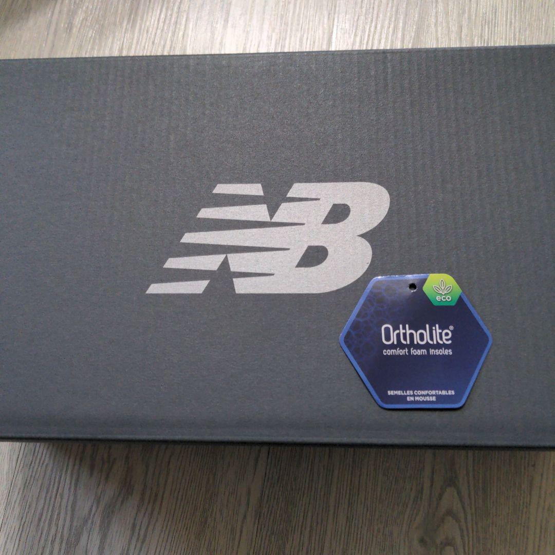 New Balance　BBW550RB　23センチ