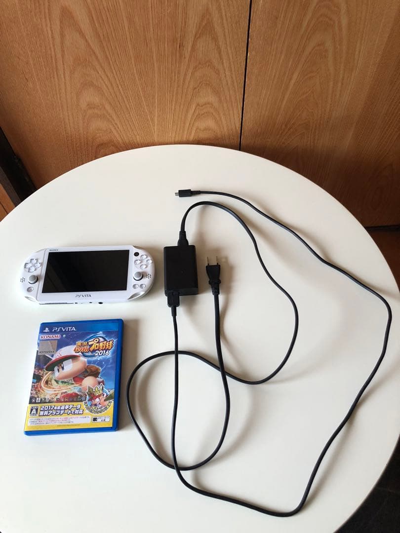 本体とメモリーカード16GBとソフト1個♥に近い