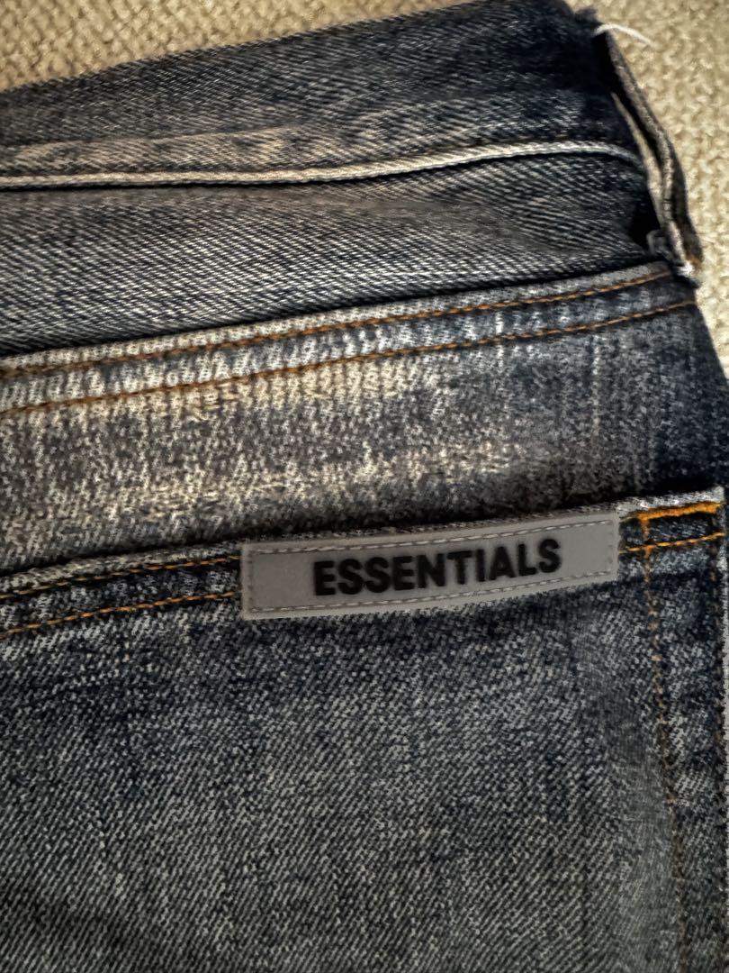 パンツ FEAR OF GOD ESSENTIALS Denim Jeans