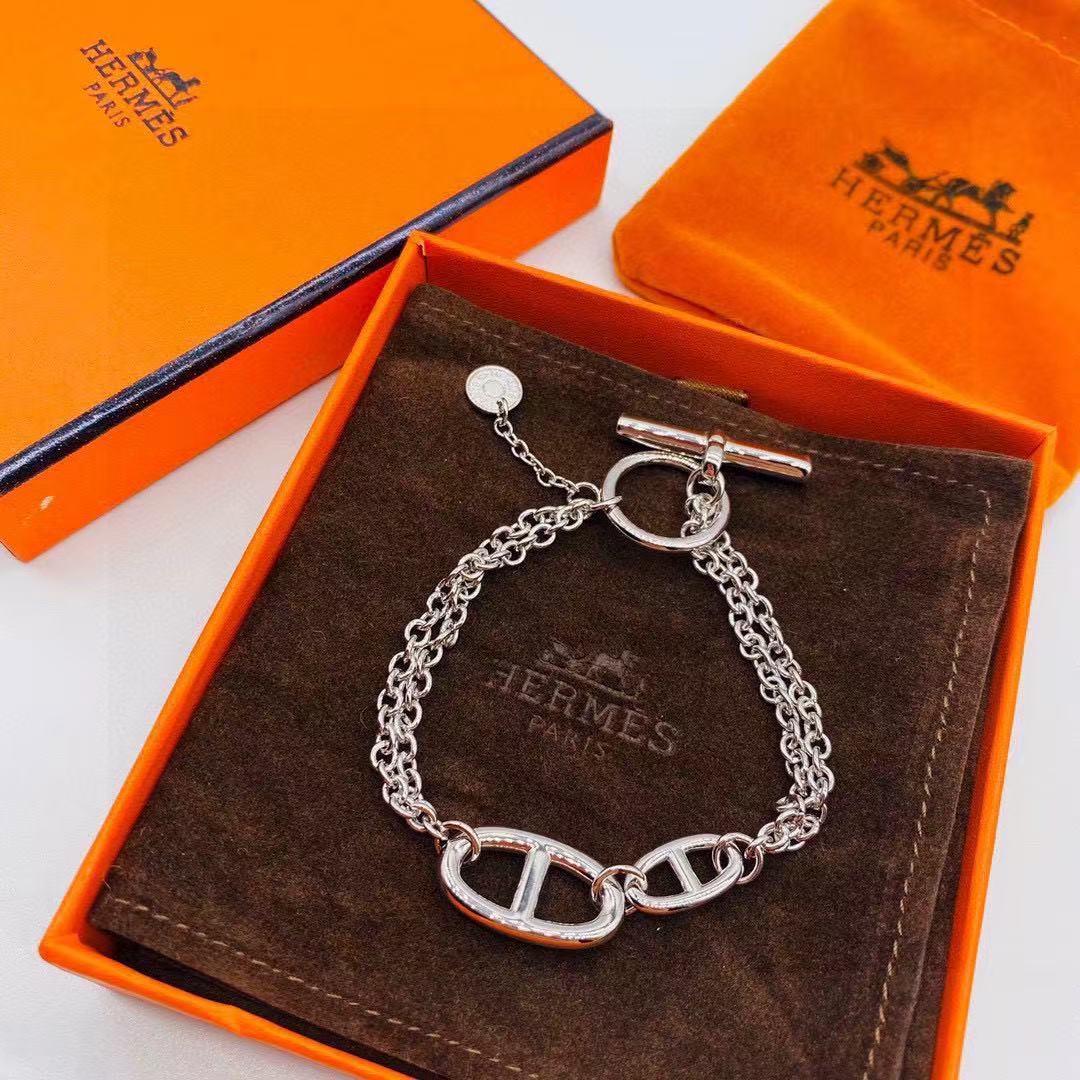 HERMES シルバーチェーンブレスレット - メルカリ