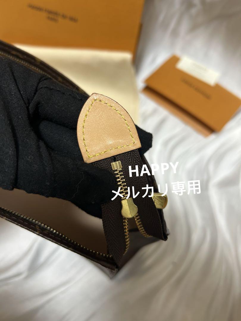 ルイヴィトン　美品　モノグラム　ポッシュ・トワレ NM クラッチバッグ26
