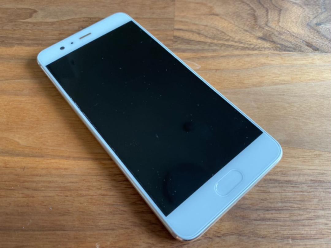 Huawei P10 Plus simフリー