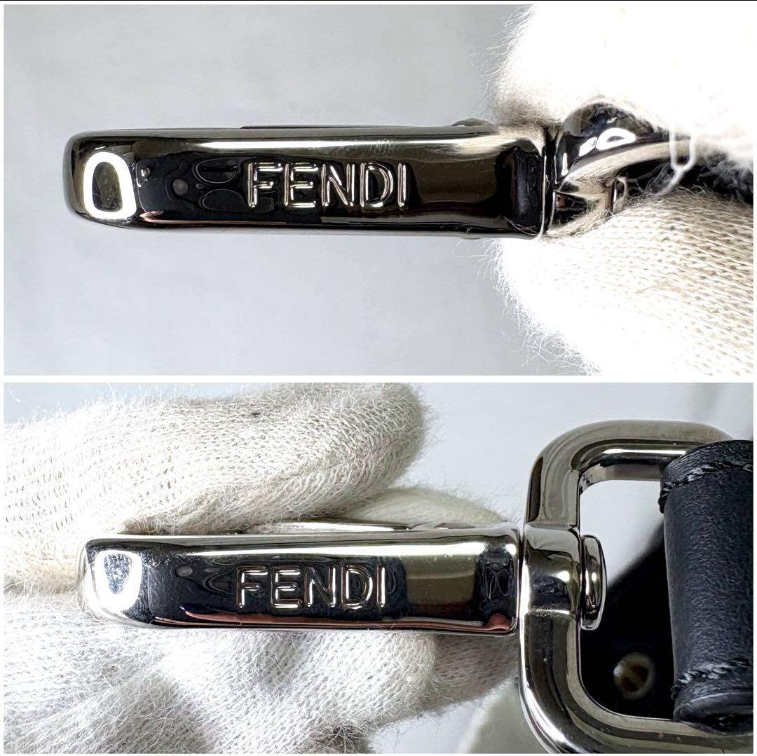 フェンディ　FENDI ストラップユー　ブラック　ホワイト　ズッカ柄 フェンディ FENDI ストラップユー ブラック ホワイト ズッカ柄