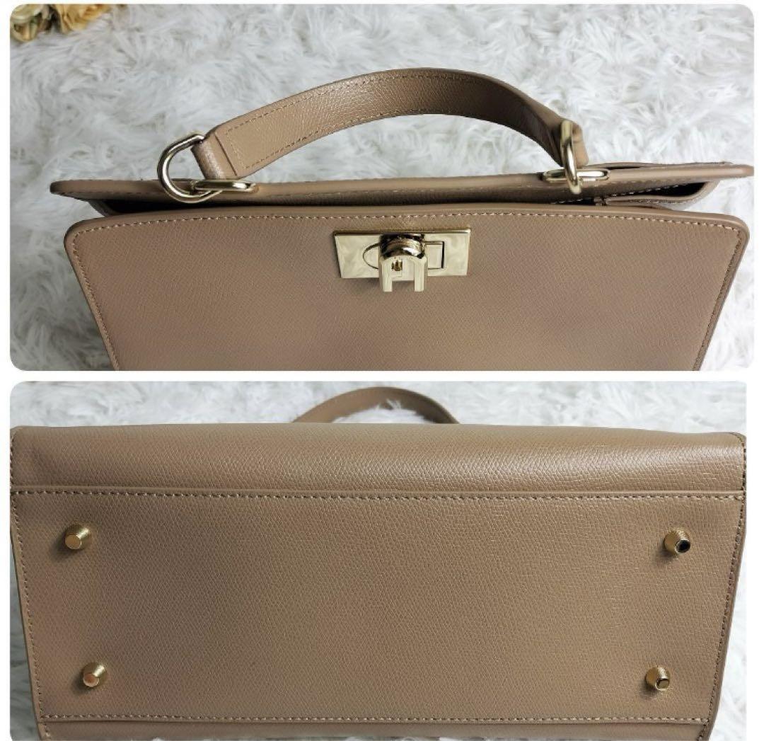 今季ブランド 美品】FURLAフルラ ベージュ トップハンドル2wayバッグM 1927 バッグ