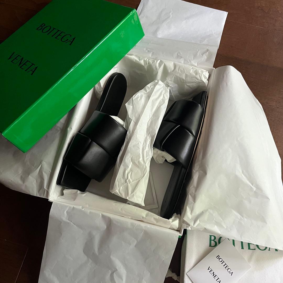 ボッテガ・ヴェネタ フラットサンダル ボッテガ・ヴェネタ フラットサンダル